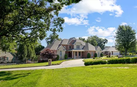 3 S Mission Hills Cir, Rogers, AR 72758
