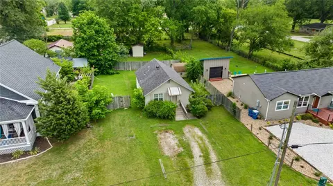 703 SE C St, Bentonville, AR 72712