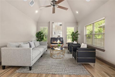 1910 Riverstone Rd, Bentonville, AR 72712