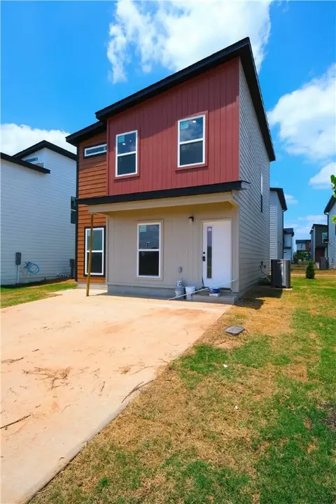 940 Illinois Ave, Centerton, AR 72719