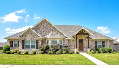 5820 W Poison Springs Dr, Fayetteville, AR 72704