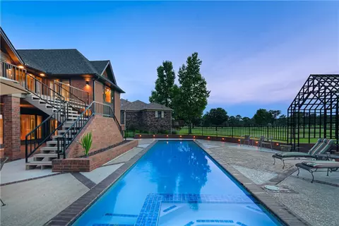 301 Emerald Point Dr, Springdale, AR 72764 photo 8