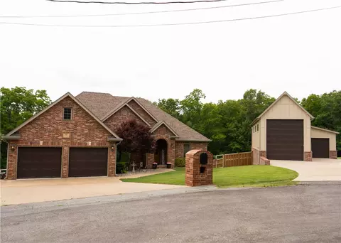 5 Bere Cir, Bella Vista, AR 72714
