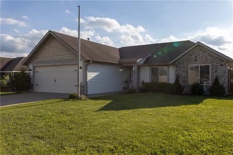 1650 Whirlaway Ln, Prairie Grove, AR 72753