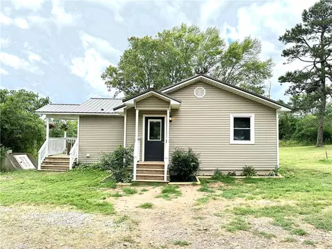 924 Madison 3120, Huntsville, AR 72740