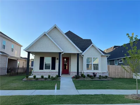 6920 Somerset Pl, Springdale, AR 72762