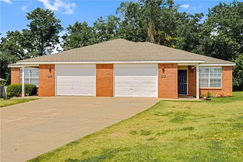 917 919 Erika Ave, Fayetteville, AR 72701