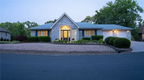 5 Glenbar Pl, Bella Vista, AR 72715