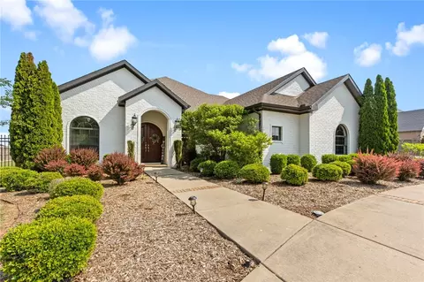 2460 Brookwater Ln, Fayetteville, AR 72703