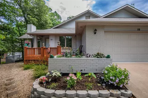 10 Devizis Dr, Bella Vista, AR 72714
