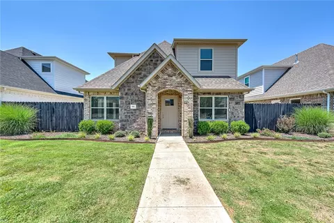 651 N Salem Rd, Fayetteville, AR 72704