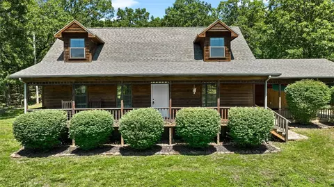 10351 S Smokey Bear Rd, Fayetteville, AR 72701
