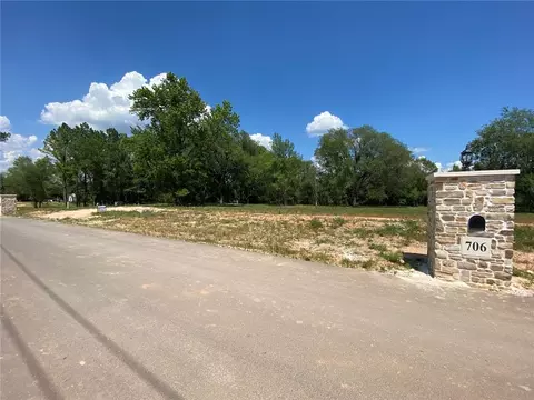 702 Ross Salvage, Pea Ridge, AR 72751