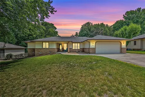 4 Longleat Ln, Bella Vista, AR 72714