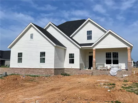 6405 S 62nd St, Rogers, AR 72758