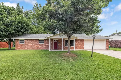 2305 Christine St, Springdale, AR 72762