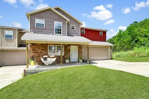 2945 W Scottswood Pl, Fayetteville, AR 72704