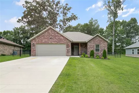 9 Shanklin Dr, Bella Vista, AR 72715