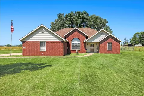 1321 Klenc Rd, Springdale, AR 72762