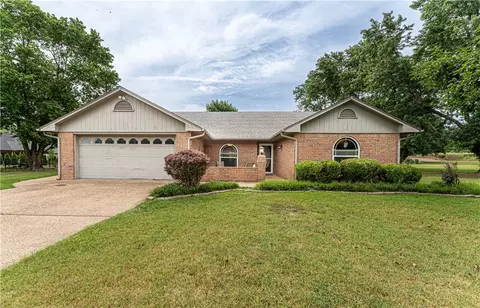 13448 Saint Andrews Dr, Siloam Springs, AR 72761