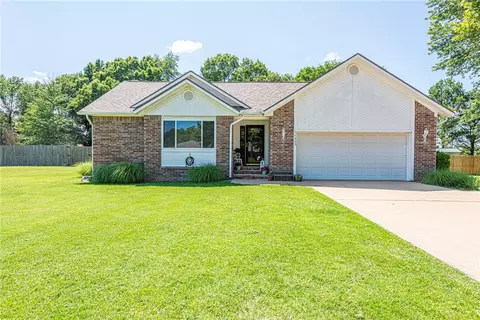 1399 Kay Lynn Dr, Pea Ridge, AR 72751