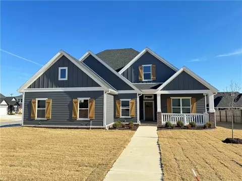 6405 S 63rd St, Rogers, AR 72758