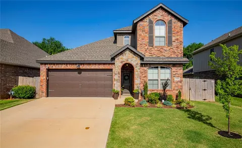 1508 Park St, Lowell, AR 72745