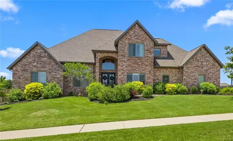 203 N Gleneagle Dr, Cave Springs, AR 72718