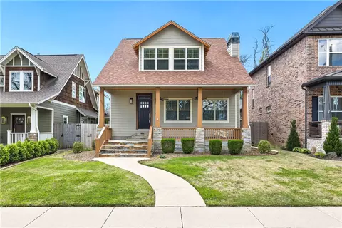 436 SW D St, Bentonville, AR 72712