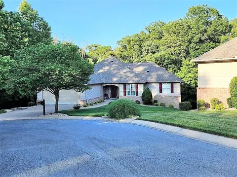 34 Parkridge Dr, Bella Vista, AR 72715