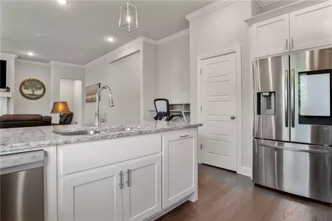 1007 E Olrich St, Rogers, AR 72756 photo 9