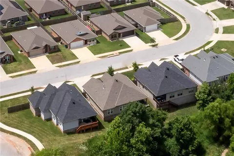 1007 E Olrich St, Rogers, AR 72756 photo 29