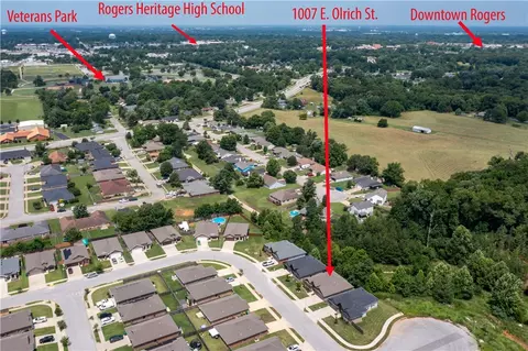 1007 E Olrich St, Rogers, AR 72756 photo 2