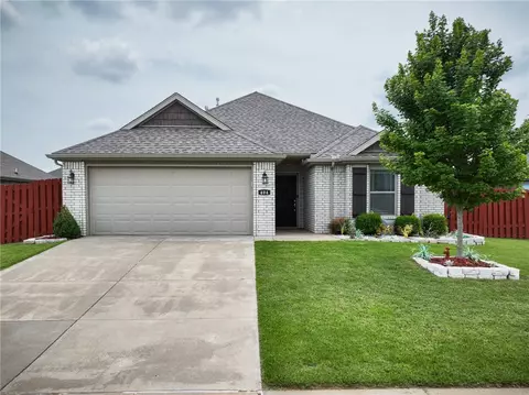 404 W Laurel Ave, Rogers, AR 72758