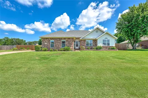 626 Weston Cir, Cave Springs, AR 72718
