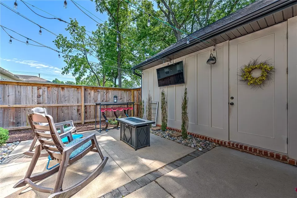  510 SE D St, Bentonville, AR 72712 photo 32