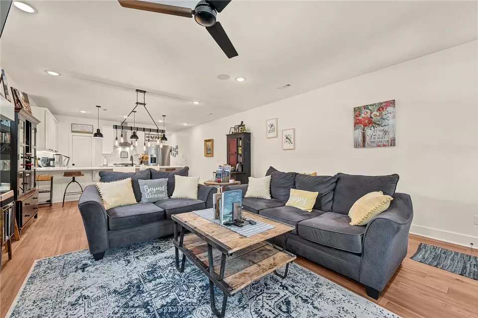  510 SE D St, Bentonville, AR 72712 photo 8