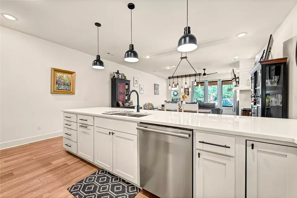  510 SE D St, Bentonville, AR 72712 photo 7