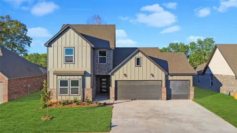 909 W Cottonwood St, Rogers, AR 72758