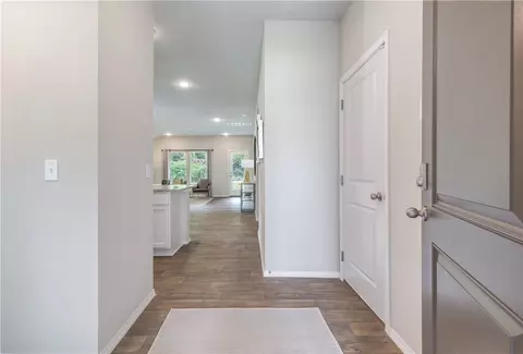 709 Buffalo Ave, Gentry, AR 72734 photo 3