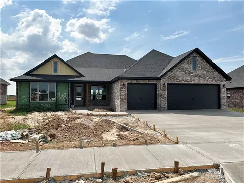 2201 Abbott Ln, Pea Ridge, AR 72751