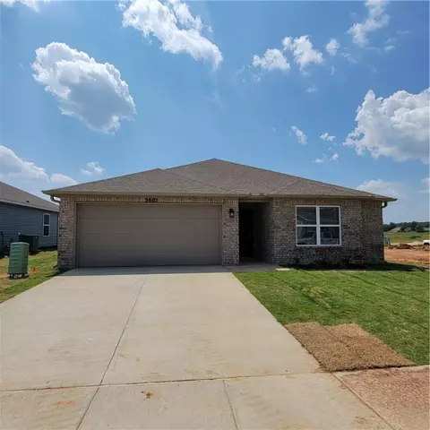 3602 S 1st Pl, Rogers, AR 72758