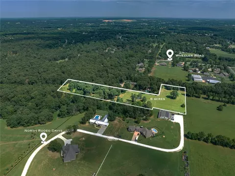 W Wheeler Road, Fayetteville, AR 72704
