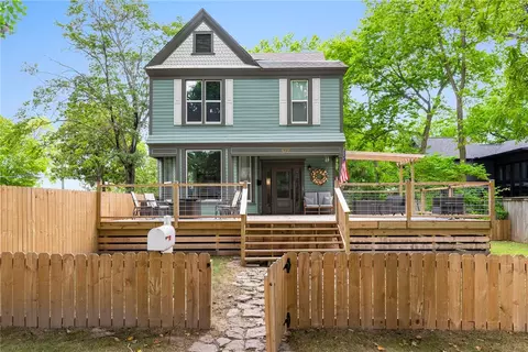 420 S 6th St, Rogers, AR 72756