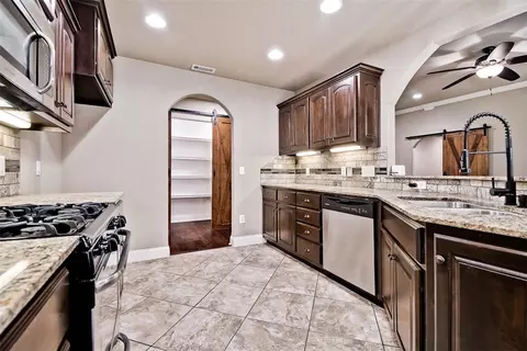 1221 Chattie Dr, Centerton, AR 72719 photo 12