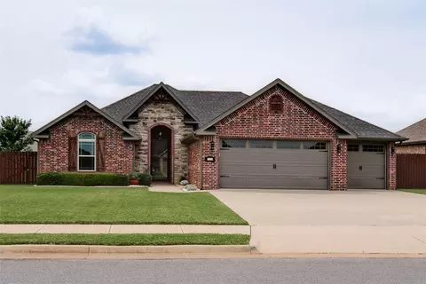 1221 Chattie Dr, Centerton, AR 72719