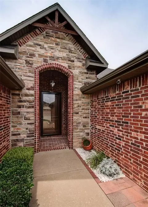 1221 Chattie Dr, Centerton, AR 72719 photo 2