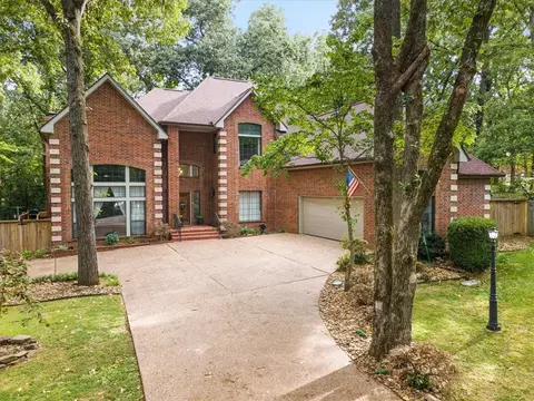 10 Whitwick Ln, Bella Vista, AR 72715