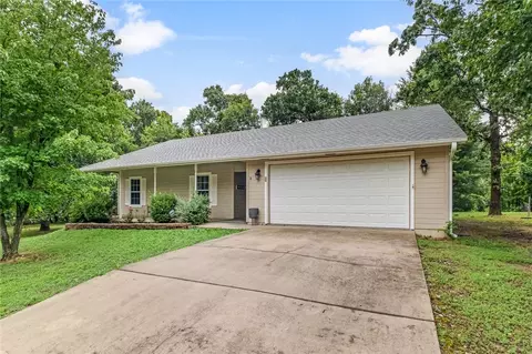 18 Tarleton Ln, Bella Vista, AR 72715