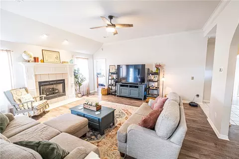 214 Shane Dr, Centerton, AR 72719 photo 3